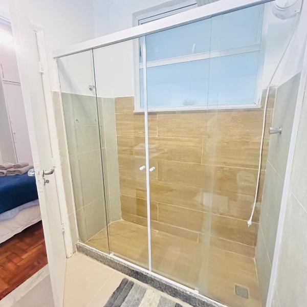 Apê Quase Pe Na Areia! Quarto e Sala ESTILOSO e PRIVATIVO, a 1 min da Praia de Copacabana - Foto 3