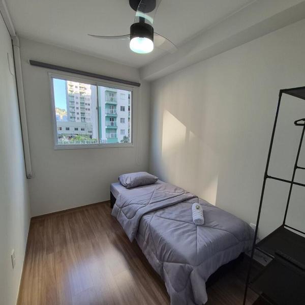 Apto novo 2 quartos c/ varanda e lazer completo - Foto 4