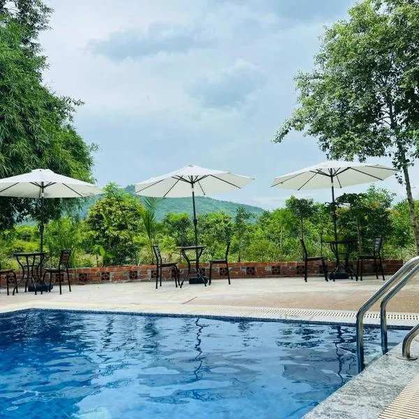 Cloudy Hill Homestay and Hostel, hotel in Kampot