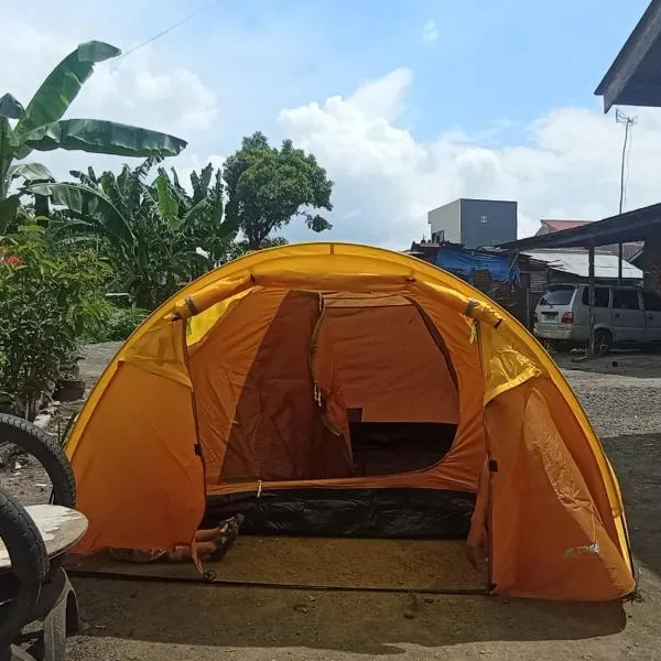 Tapian Ratu Camping and Rent Tent: Bukittinggi şehrinde bir otel