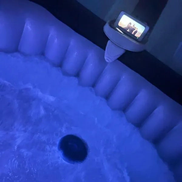 Viesnīca Jacuzzi Clim table de massage jardin et barbecue au cœur de Perpignan pilsētā Perpiņāna