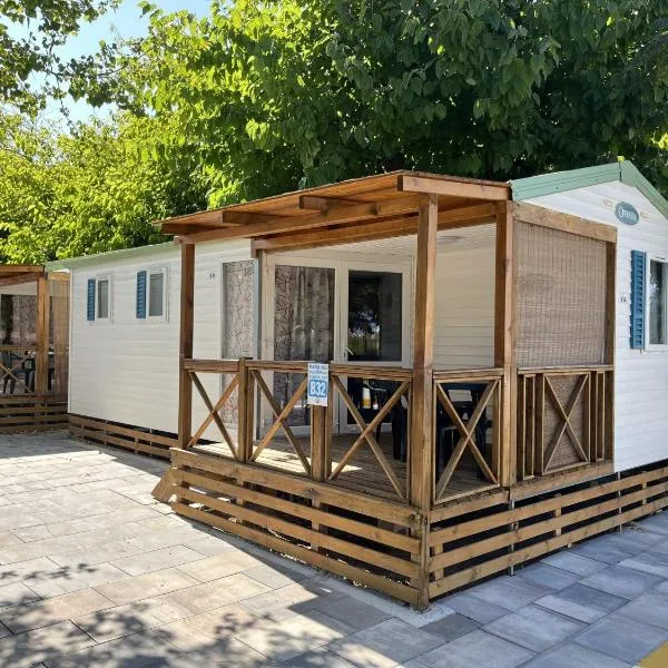 Camping La Aventura Playa, hotel in Daimuz
