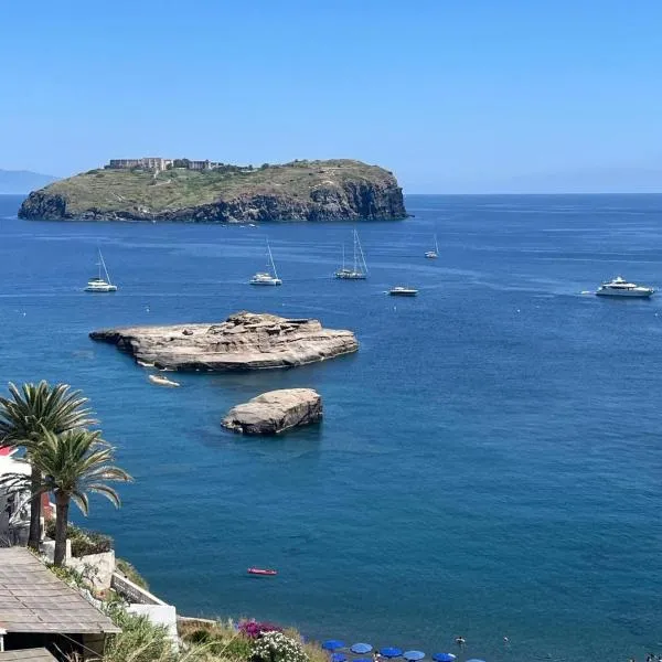 Casetta Calanave: Ventotene'de bir otel