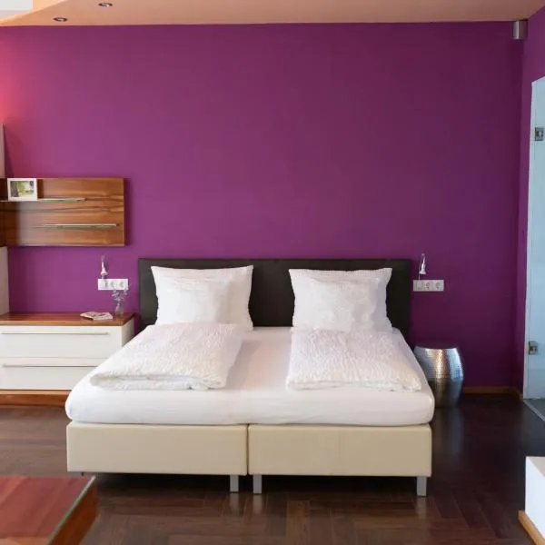 HOTEL MARIA, hotel en Gramatneusiedl