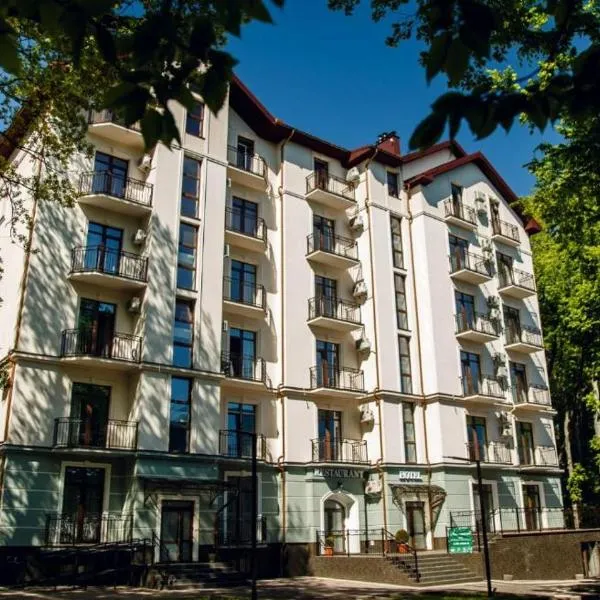 Кайзервальд Карпати апарт: Karpaty şehrinde bir otel