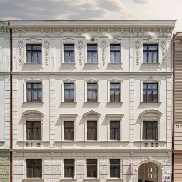 Hotel Riverside by goodnite cz, hotel in Brno