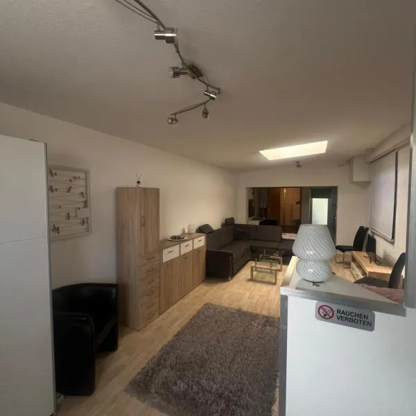 Gemütliches, barrierefreies Apartment in Dortmund-Brackel, Ruhige Lage, nur 5 Minuten zum Flughafen Dortmund, hotel en Dortmund