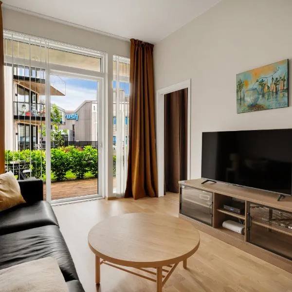 New apartment 5 min from airport Kokstad train station, hotel en Bergen