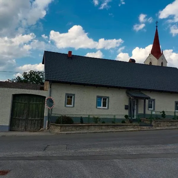 Ferienhaus Strohmayer, מלון בSchweiggers