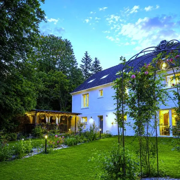 Ferienhaus Rosengarten Mürlenbach, hotel a Mürlenbach