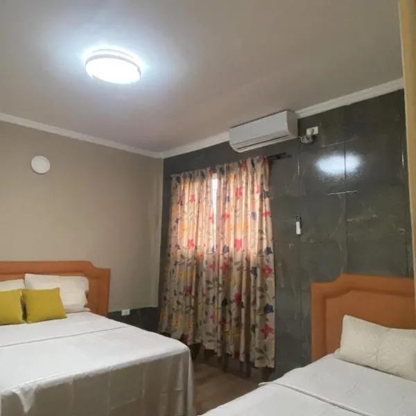 Puerto Iguazú में, होटल Alojamiento Napoleon