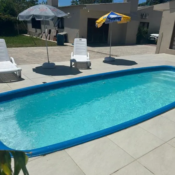 6-Kit net com piscina, hotel in São Lourenço do Sul
