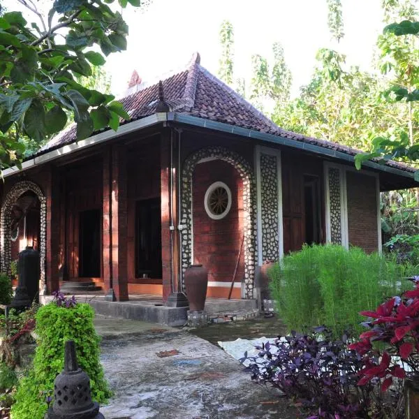 Villa Tentrem, hotel en Kemadang