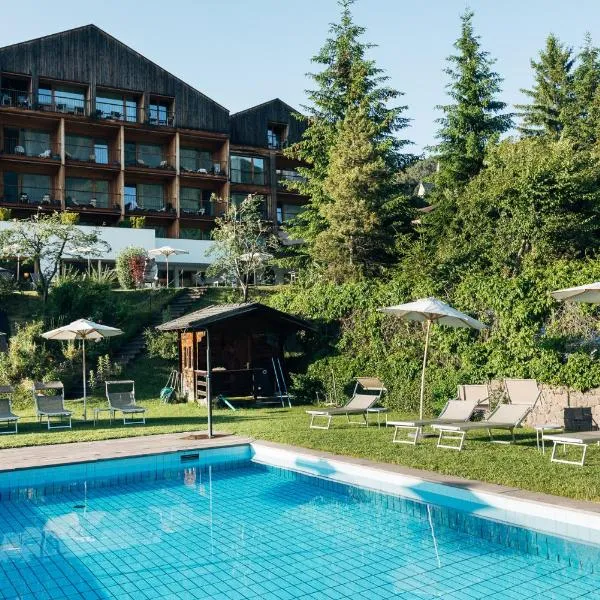 Hotel Tyrol, hotel sa Funes