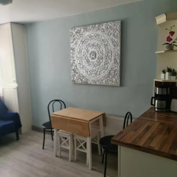 House in between city vibes, hotell i Cork