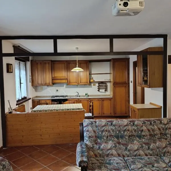 Apartment with large porch, hotel v mestu Staranzano