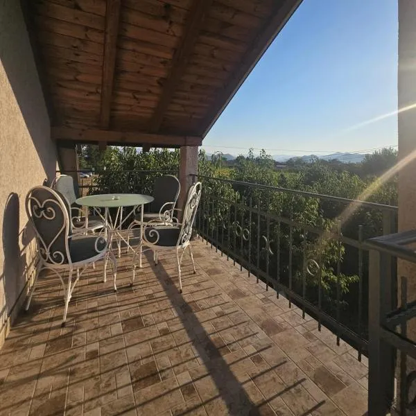 MontSky Apartment - Podgorica Airport, ξενοδοχείο σε Mitrovići