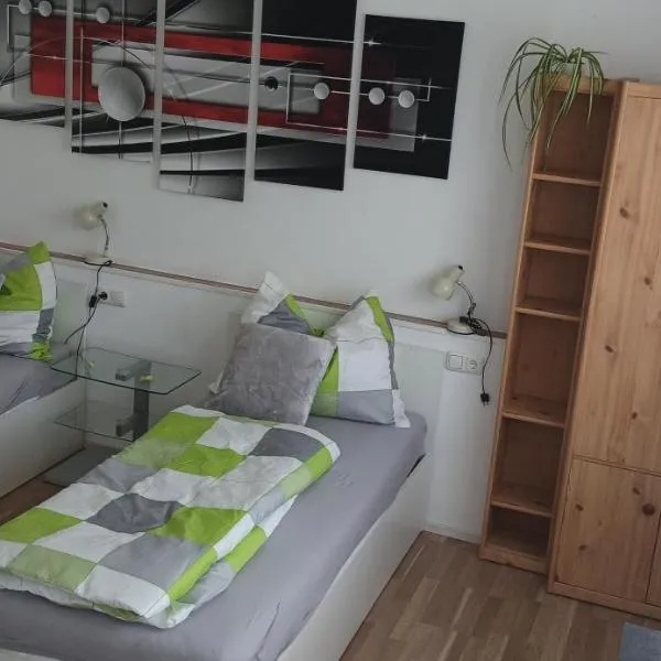 Zimmer zum Viadukt, hotell i Neulengbach