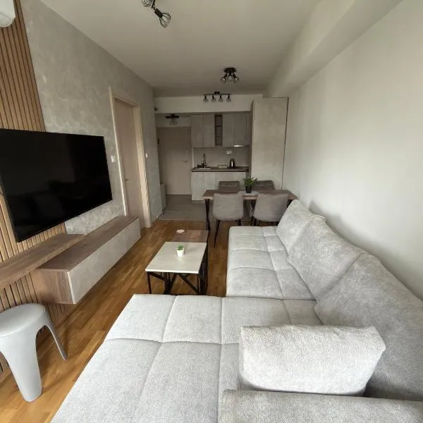 Lunara Lux Apartment, Modern Design Stay - Skopje, Hotel in Skopje
