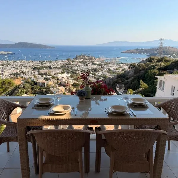 BODRUM BURCU VILLA , Magnificent Sea View, Cozy, Free Otopark, Free Wifi, hotel en Bodrum