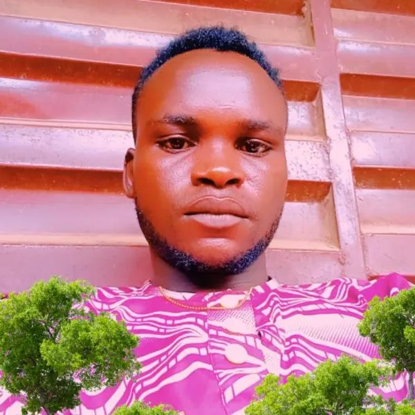 Multipelea, hotel en Kano