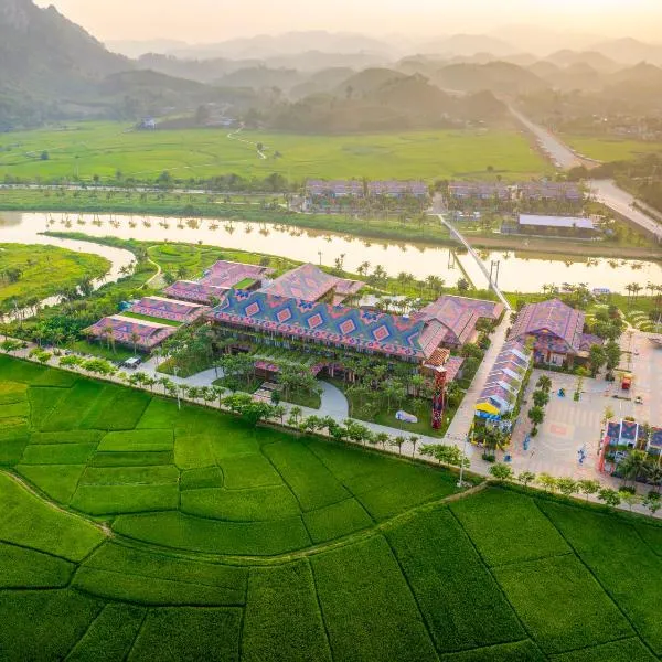 Flamingo Tan Trao Resort Managed by Flamingo Hotels & Resorts, hotell sihtkohas Sơn Dương