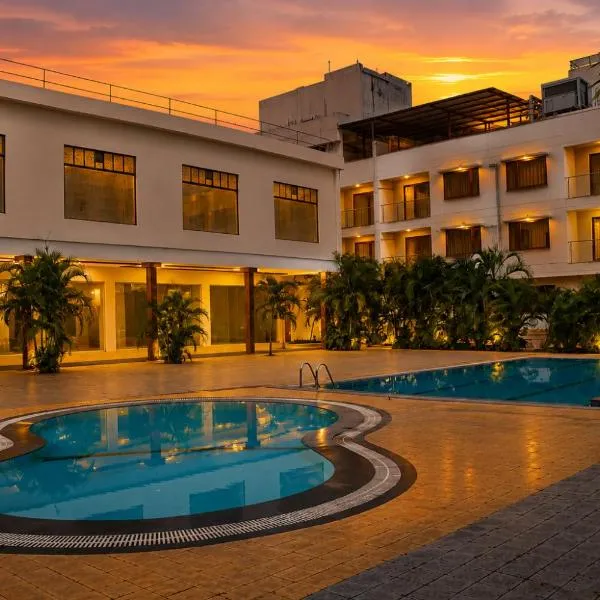 Pushpak Resort, hotel a Shirdi