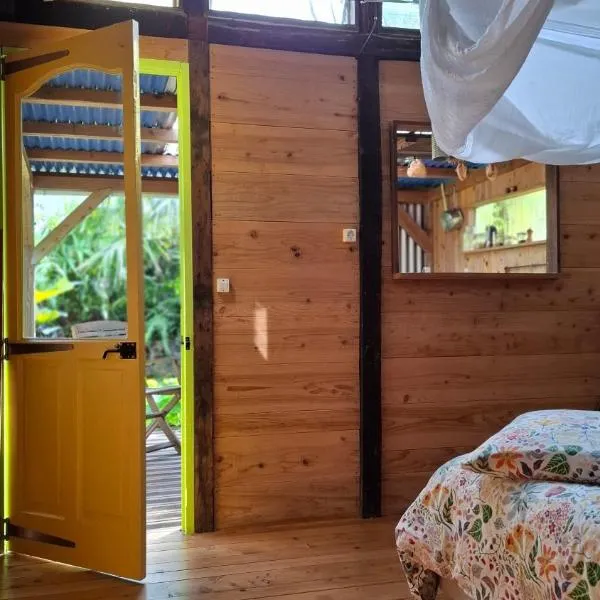 La Case Tonton de Petite Île, hotel a Petite-Île