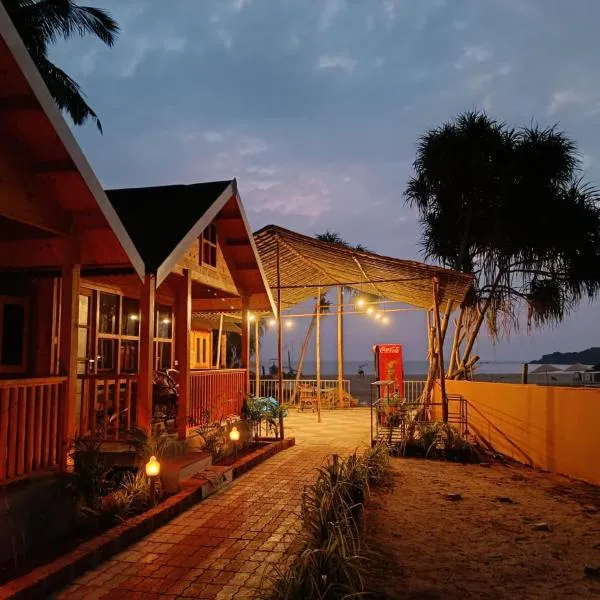Sand Tent Beach Resort Patnem, hotel i Patnem