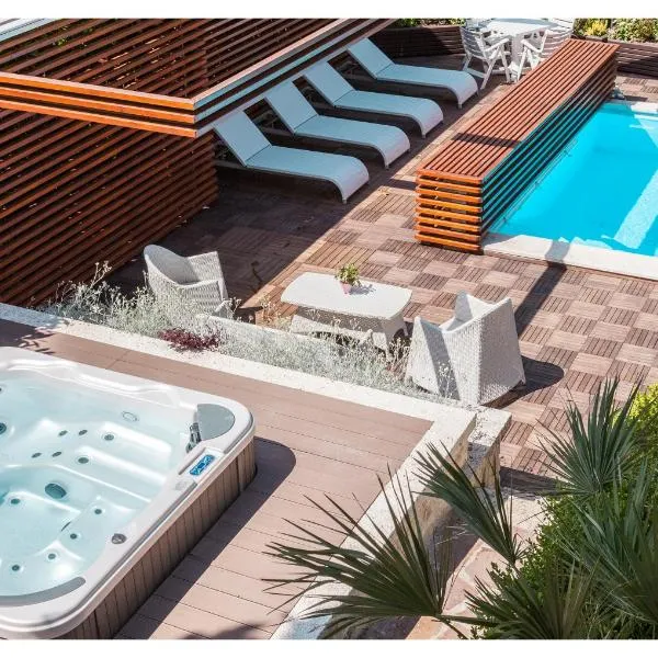 Fontana Vecchia, hotel v destinaci Atina
