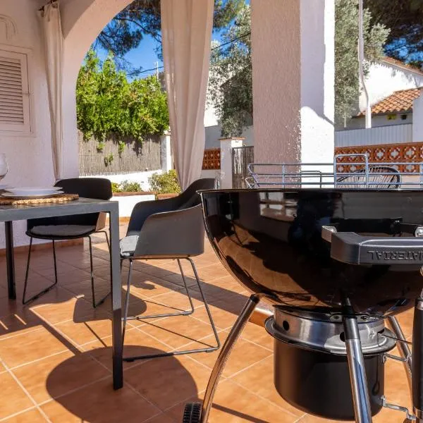 Casa Iris, hotel a l'Escala
