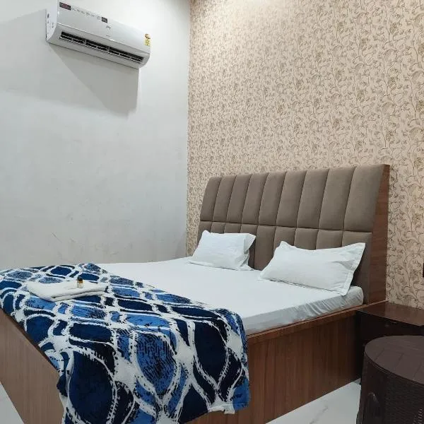 Mathura में, होटल Hotel Town Inn