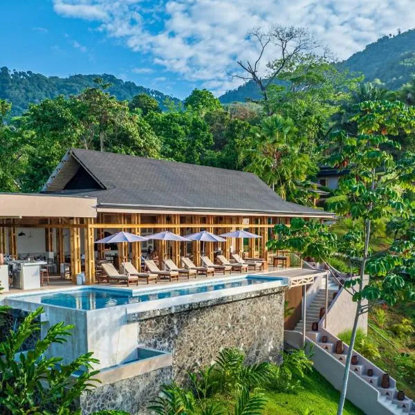 Tiki Villas Rainforest Lodge - Adults Only – hotel w mieście Uvita