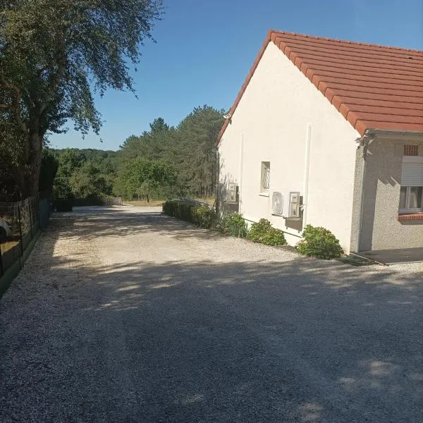 Au Belair1, hotel v destinaci Saint-Maurice-sur-Aveyron