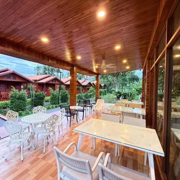 Song Lay Resort, Koh Mook, Trang THAILAND, hotel in Koh Mook
