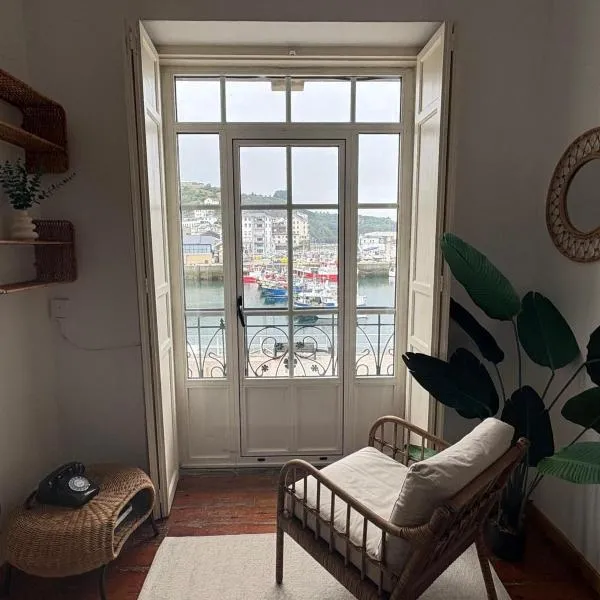 El Balcón del Muelle de Luarca, hotel i Luarca