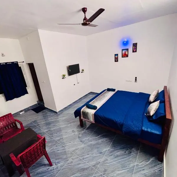 The Loop - Auroville Main Junction, Family-Friendly Comfort Hotel, 5-Minute Drive to Auroville Beach & ECR Road, High-Speed WiFi & Free Parking, ξενοδοχείο σε Ποντισερί
