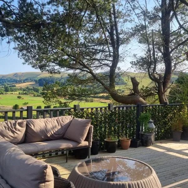 Dernal Valley view, מלון בLlangurig