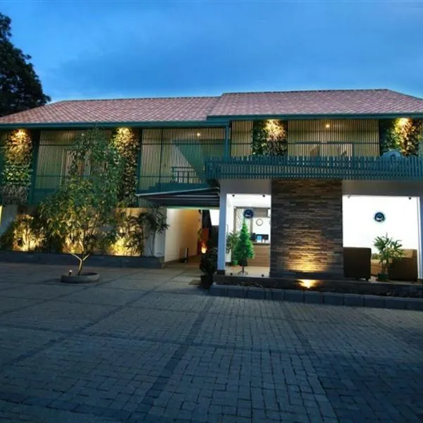 Silver Storm Resort Athirappilly, hotel v destinaci Athirappilly