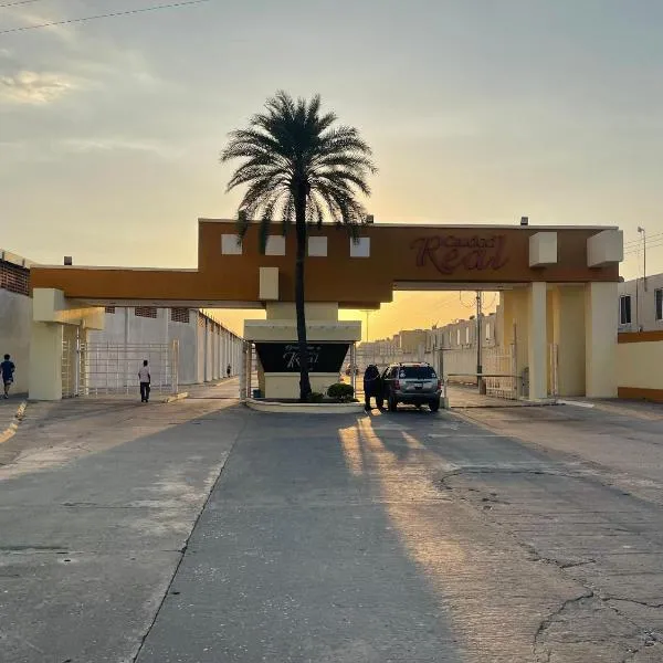 Town House Ciudad Real Villas Bolívar – hotel w Barcelonie