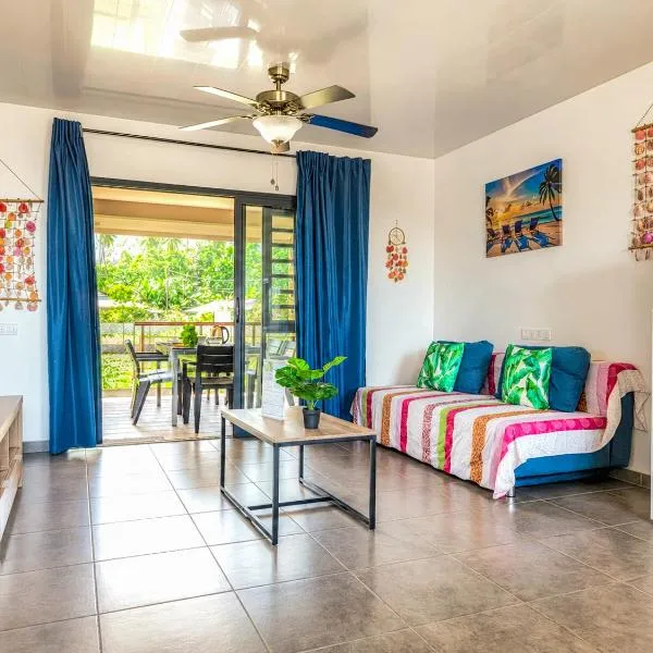 Teahupo'o Lodge Tahiti - Maison familiale au cœur du village - Canoës inclus, hotell sihtkohas Teahupoo