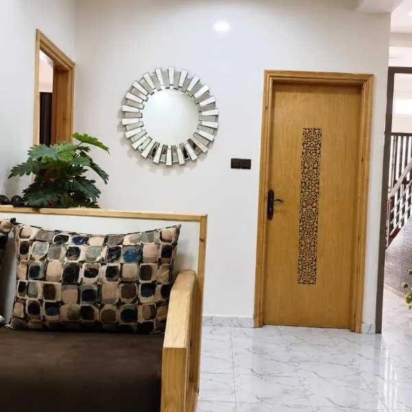 Appt confortable et rénové à 5 min du centre-ville Wi-Fi Gratuit, hotel em Safi