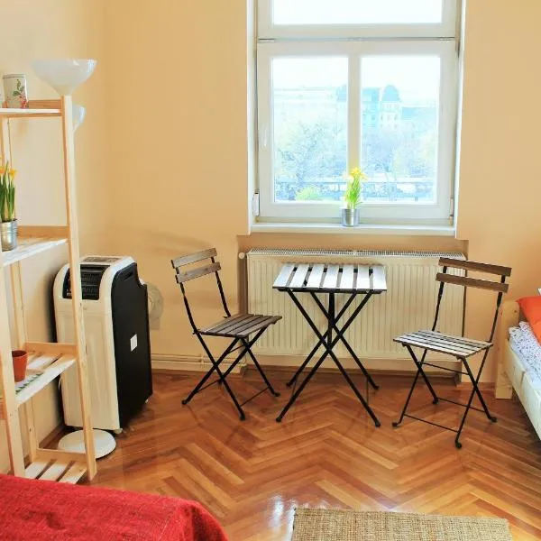 Lidi Guesthouse, hotel in Budapest