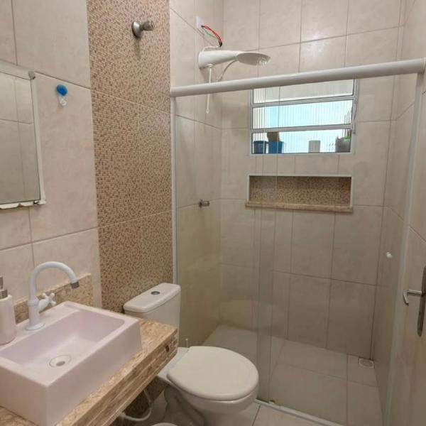 Casa em Itanhaém com 2 quartos garagem p 2 carros, churrasqueira, piscina 200 m da praia - Foto 3