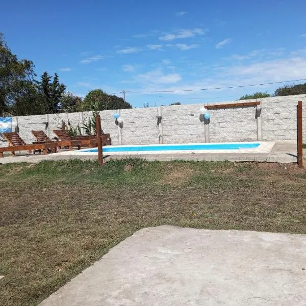 casa pileta parque mar del plata a 400 metros del mar, hotel en Mar del Plata