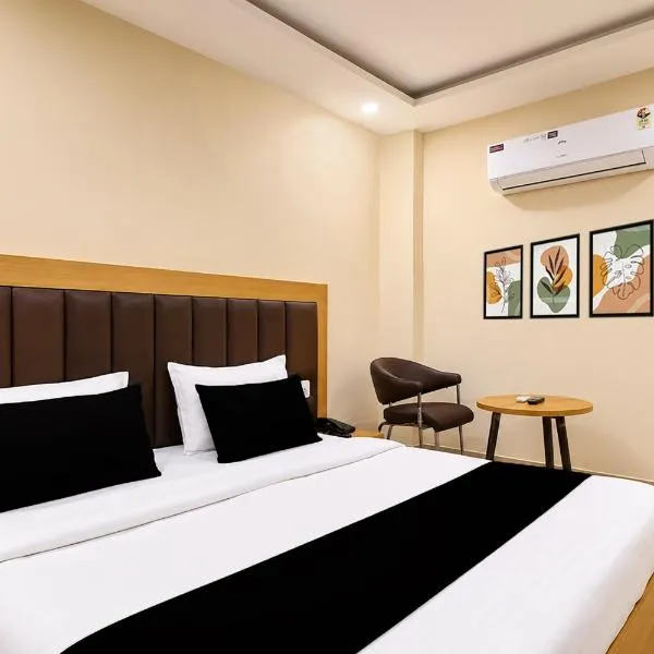 Super Collection O Rudrapur Bus Station, hotel di Rudrapur