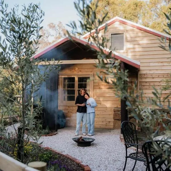 Orchard Cottage - Romantic Bushland Wellness Retreat, hotel in Yallingup Siding