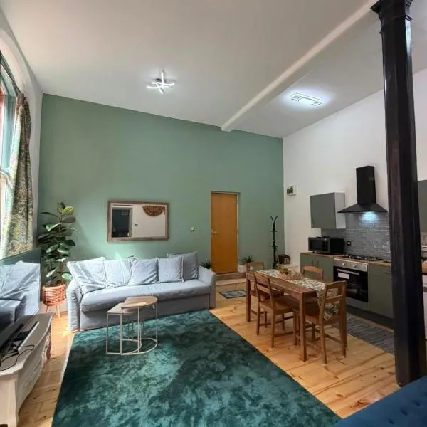 Peaceful apartment free parking, hotelli kohteessa Nottingham