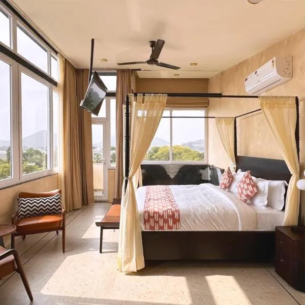 The Four Stories - Luxury near the Lake, Hotel in Udaipur