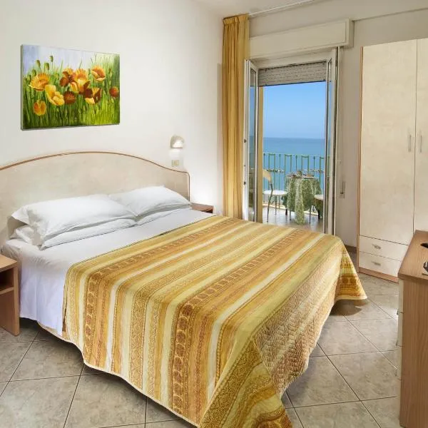 Viesnīca Hotel Gloria pilsētā Gabiče Mare